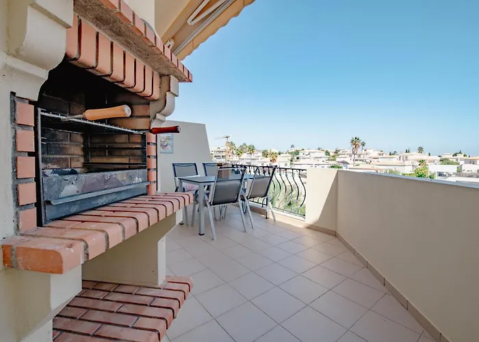 Condo-pool Walk To The By Algarve Dream Holidays Albufeira