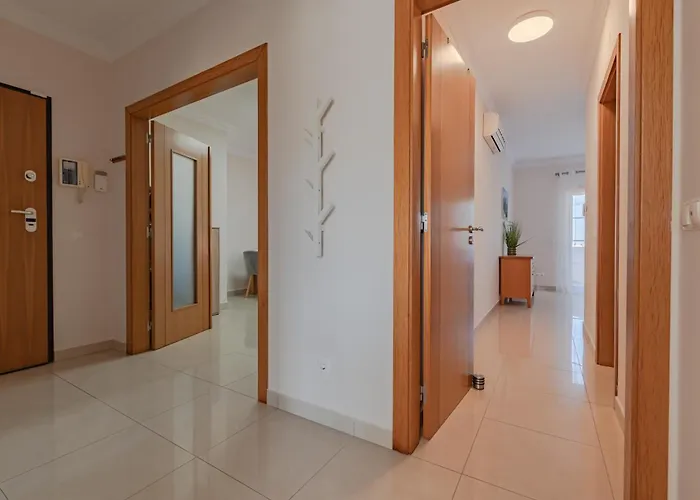 Condo-pool Walk To The By Algarve Dream Holidays * Albufeira