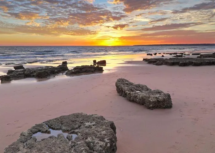 Apartment Condo-pool Walk To The By Algarve Dream Holidays *